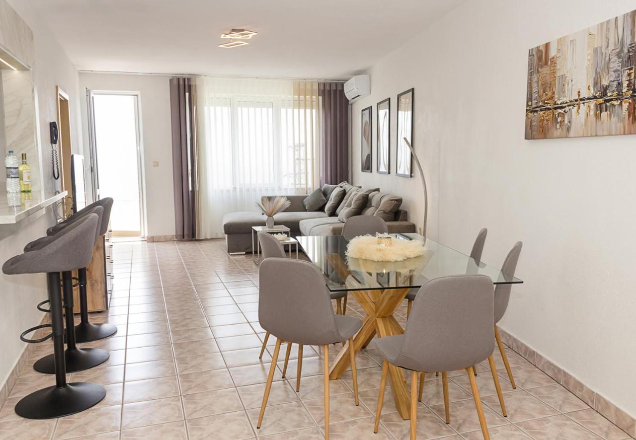 Two Identical Designer 2Bd Flats With Sea View In Balchik By Flat Mаnager Appartement Buitenkant foto