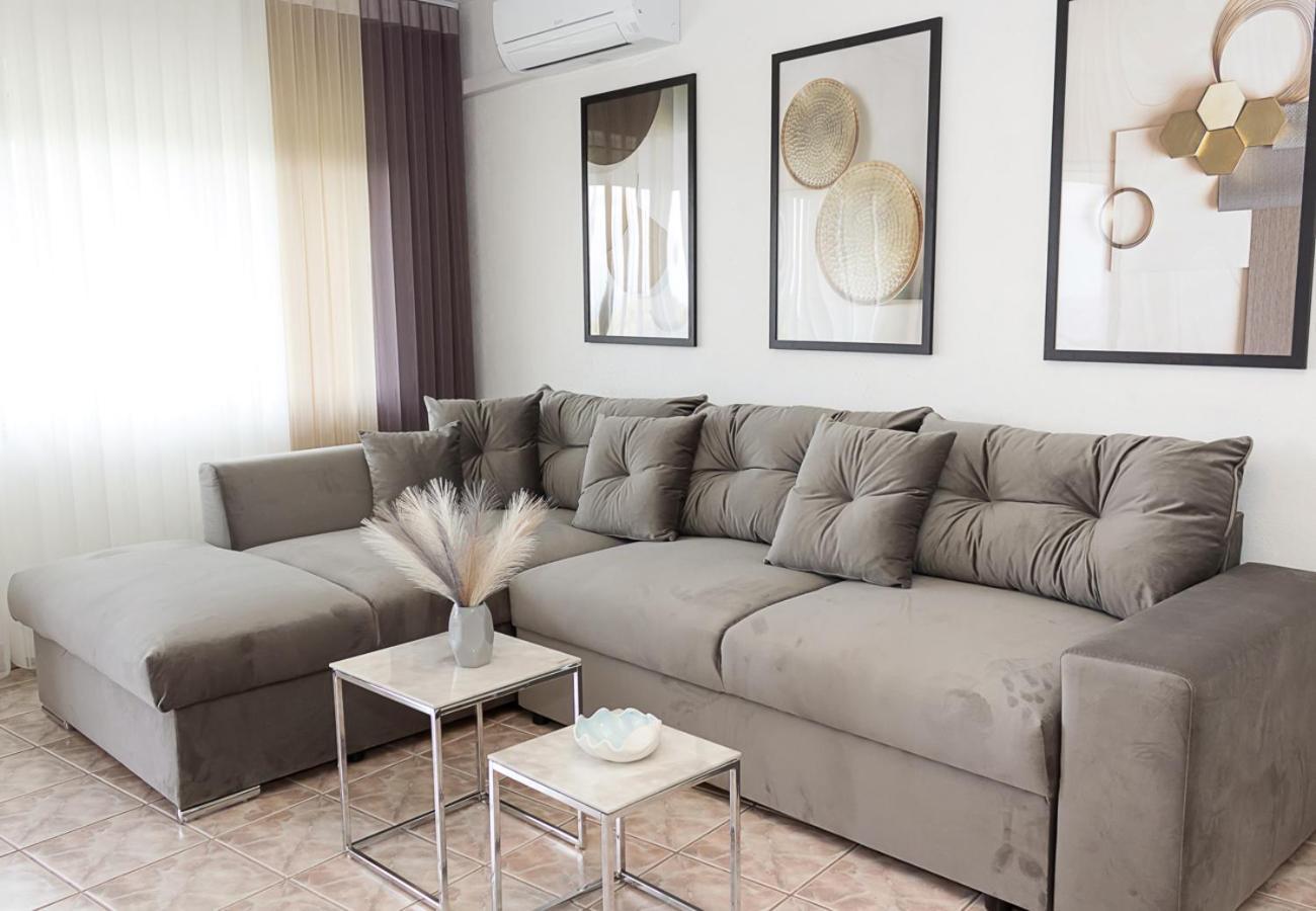 Two Identical Designer 2Bd Flats With Sea View In Balchik By Flat Mаnager Appartement Buitenkant foto